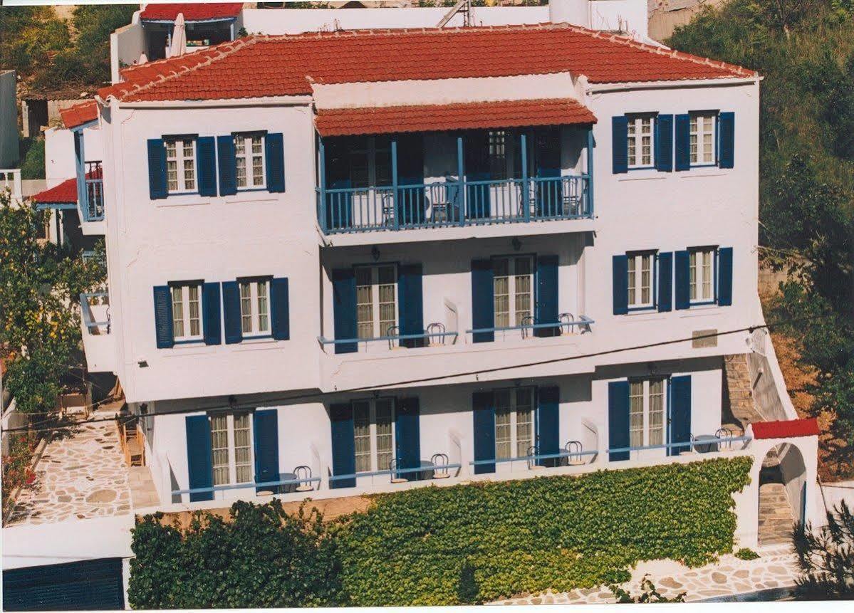 Gallini Aparthotel Patitírion